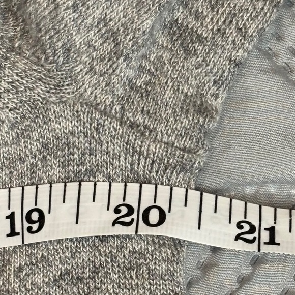 Banana Republic Luxury Blend Grey V-Neck Sweater Silk Cotton Cashmere Mens Med - Picture 4 of 6